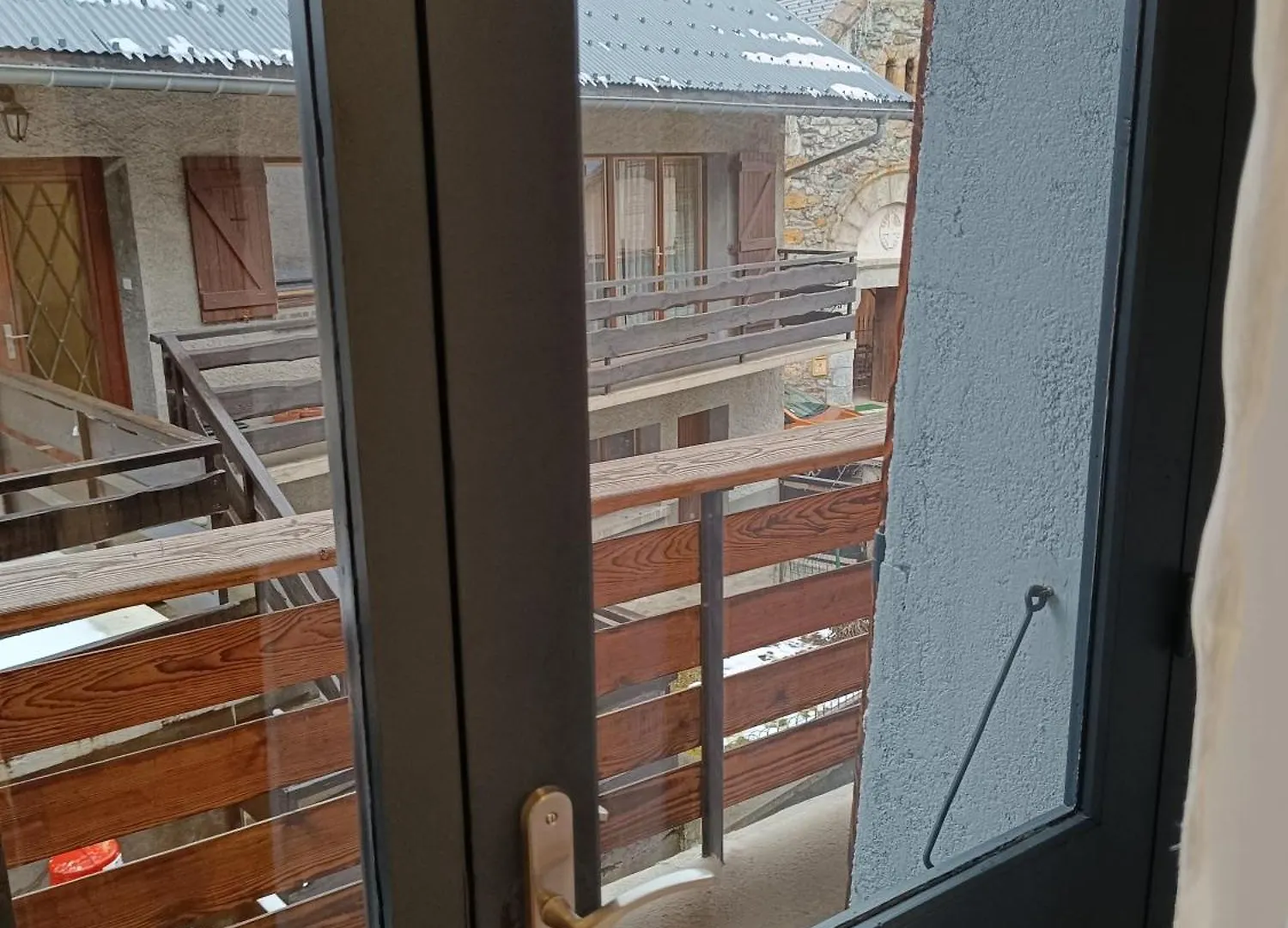 La Mansio De Bons Hostel Λε Ντεζ Αλπ