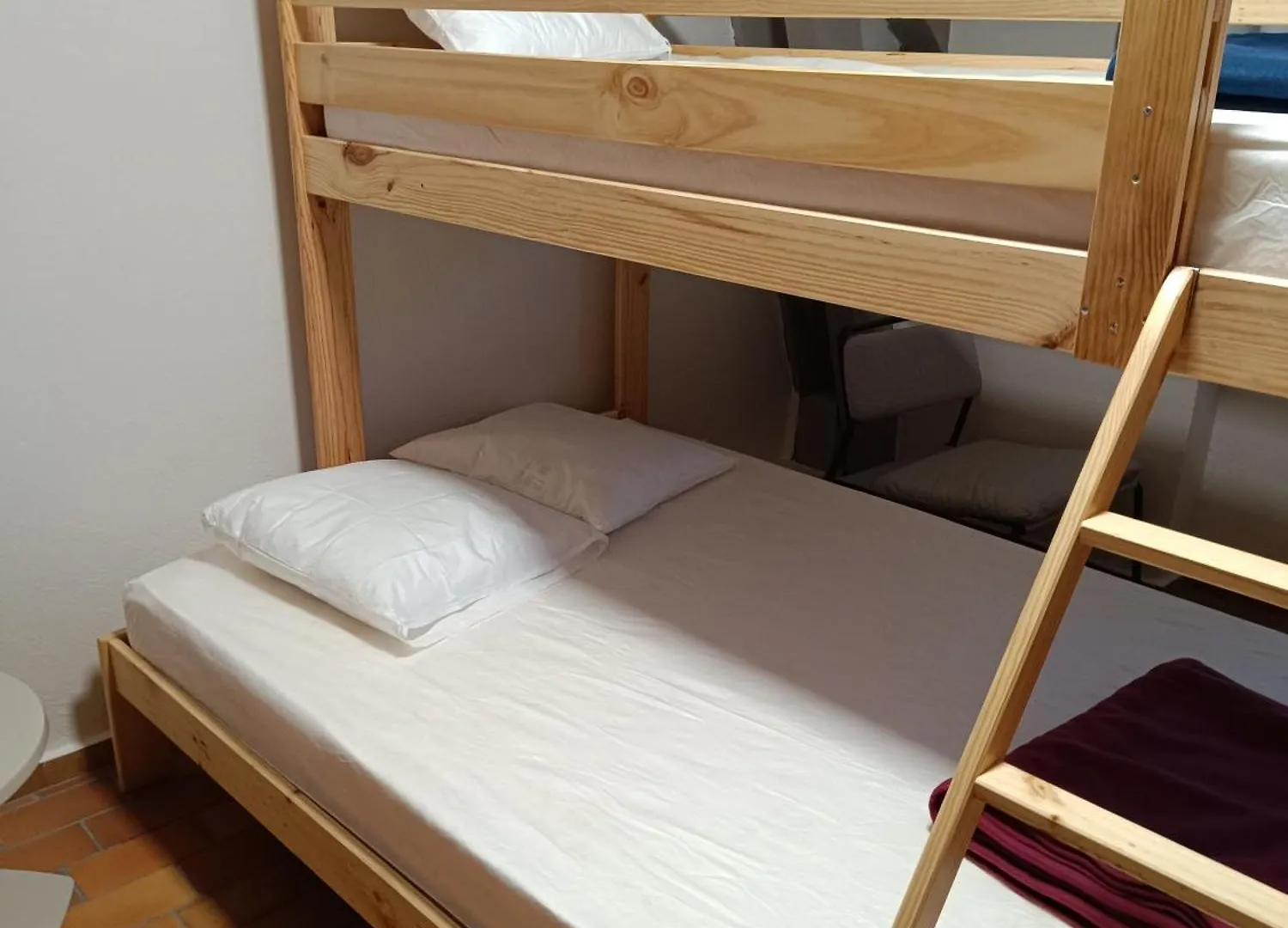 La Mansio De Bons Hostel Λε Ντεζ Αλπ 0*,