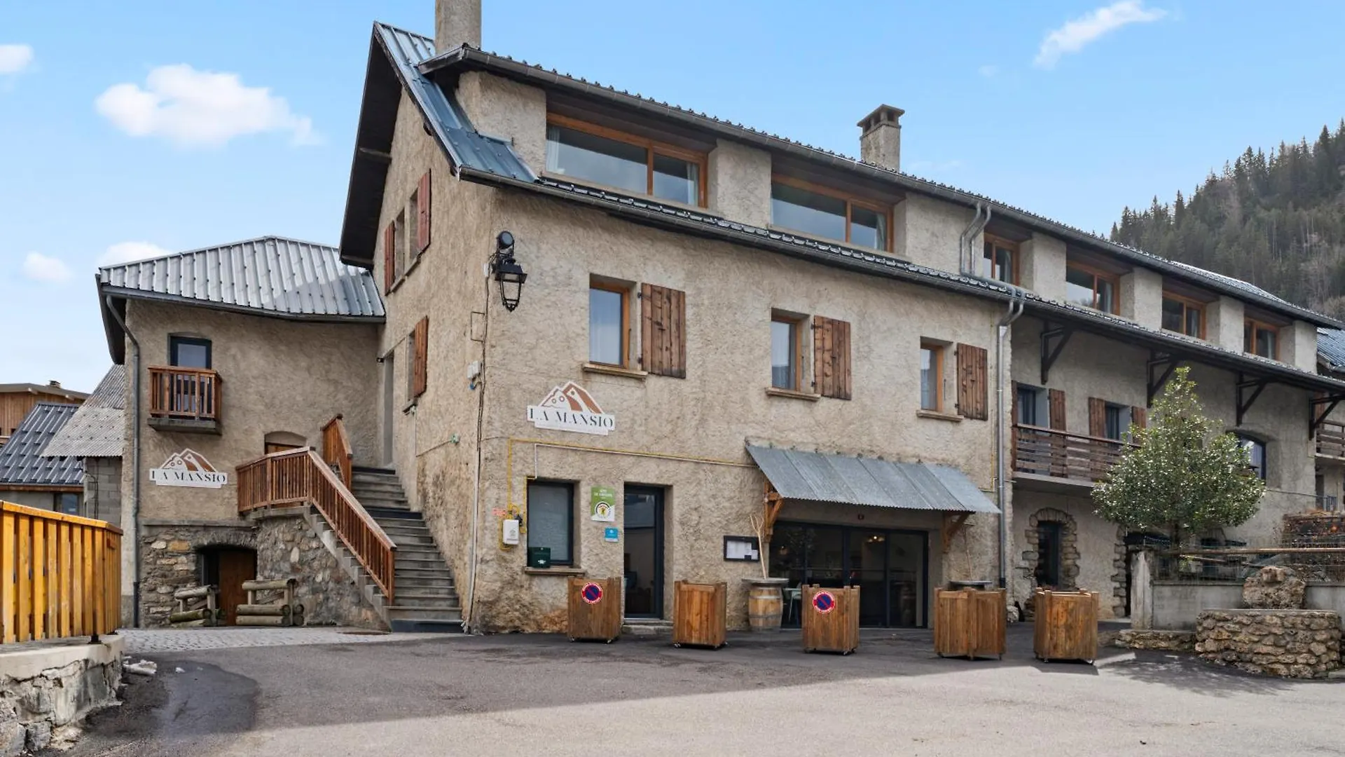 La Mansio De Bons Hostel Λε Ντεζ Αλπ